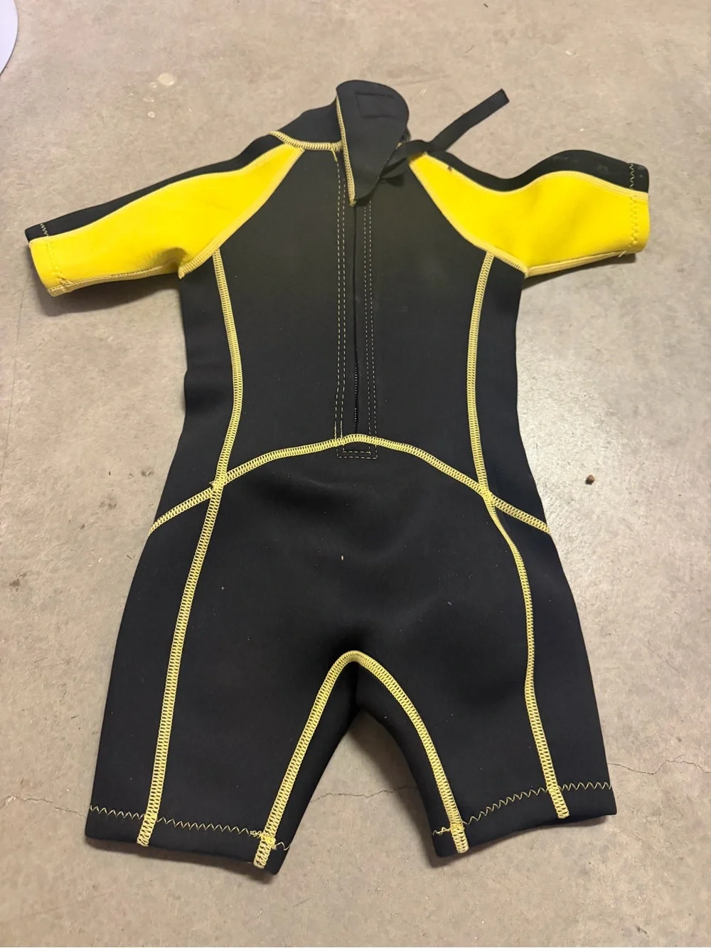 Kids' Short Sleeve Neoprene Wetsuit - Black & Yellow 3-4 Years